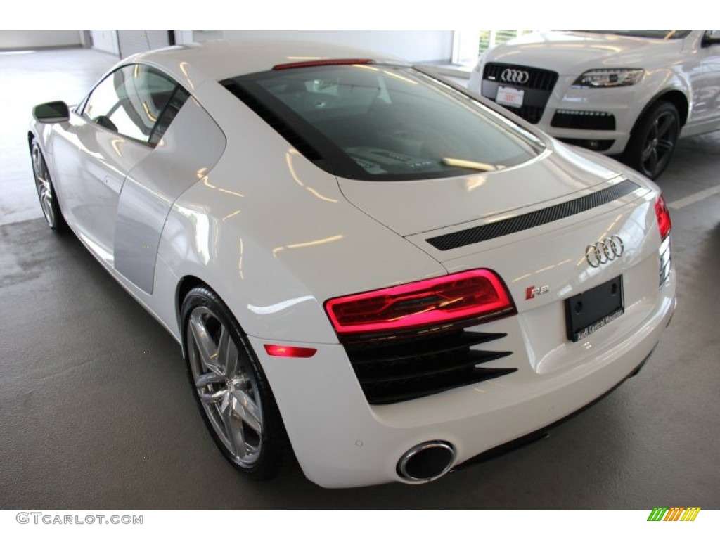 2015 R8 V8 - Ibis White / Luxor Beige photo #6
