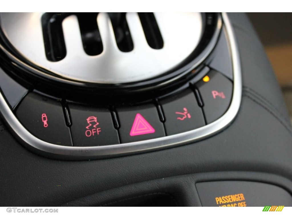 2015 Audi R8 V8 Controls Photo #96930985