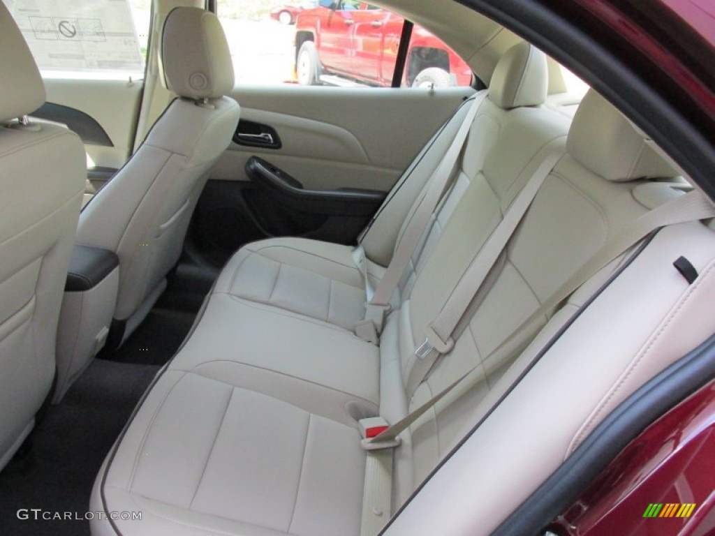 2015 Chevrolet Malibu LTZ Rear Seat Photo #96932131