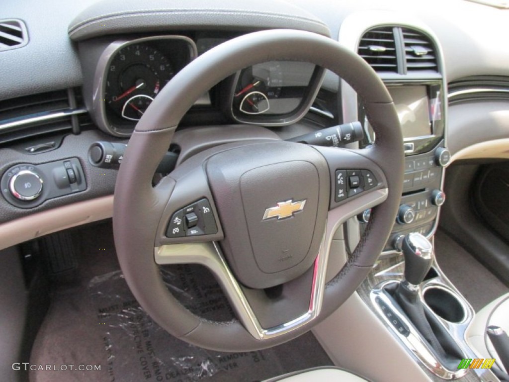 2015 Chevrolet Malibu LTZ Cocoa/Light Neutral Steering Wheel Photo #96932146