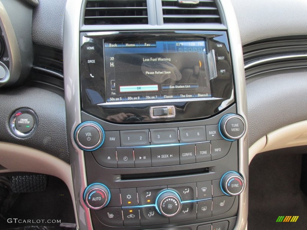 2015 Chevrolet Malibu LTZ Controls Photos