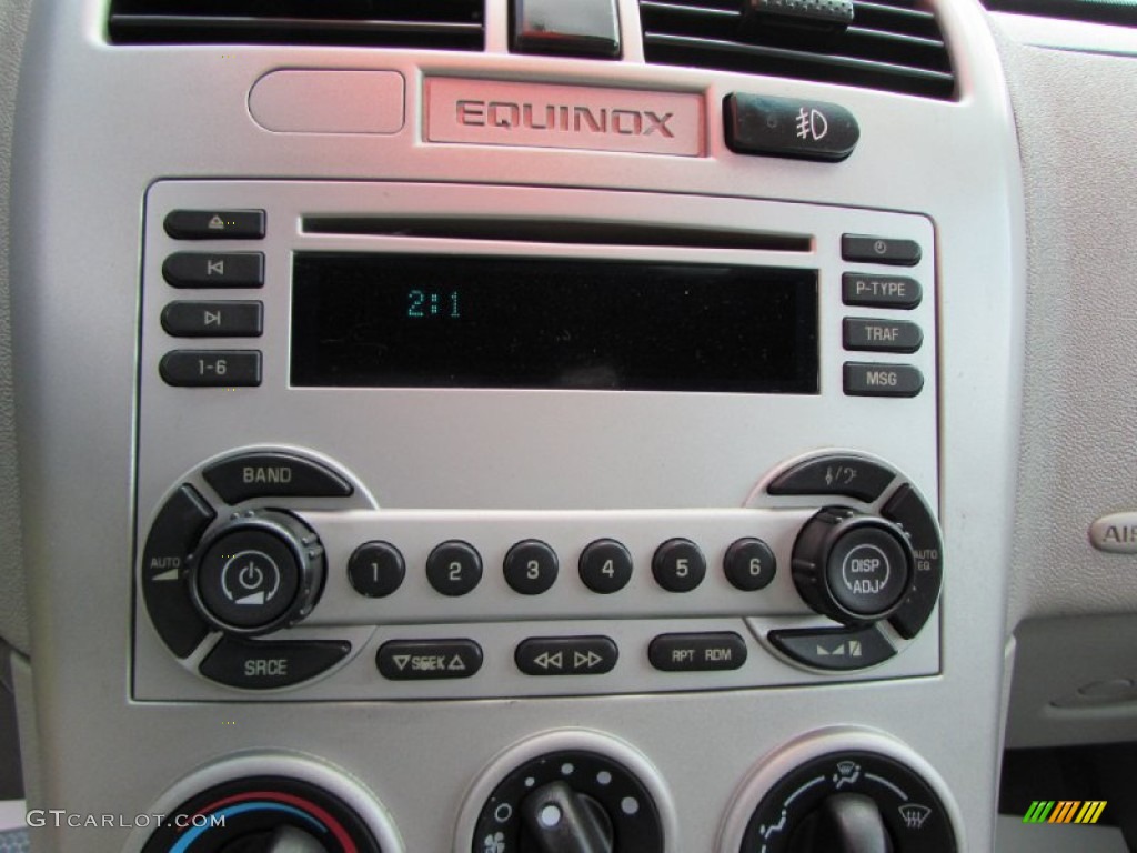 2005 Equinox LT AWD - Galaxy Silver Metallic / Light Gray photo #31