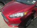 Ruby Red - Fiesta SE Sedan Photo No. 2