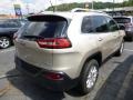 Cashmere Pearl - Cherokee Latitude 4x4 Photo No. 5