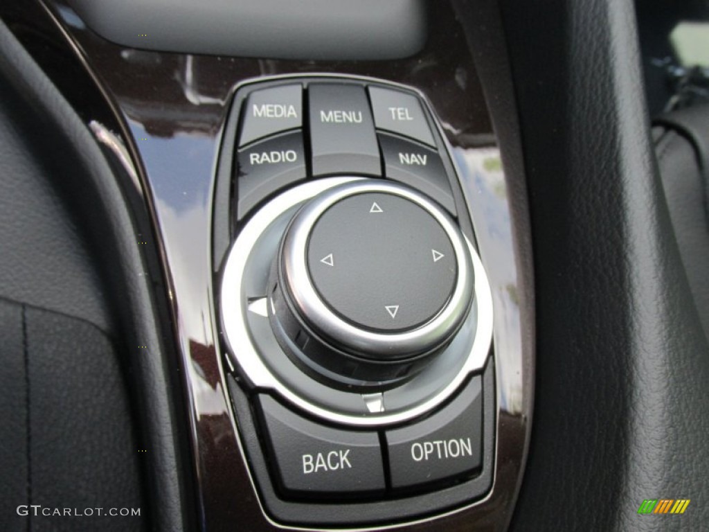 2015 BMW X1 xDrive28i Controls Photo #96961719