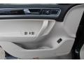 Black - Touareg TDI Executive 4Motion Photo No. 8