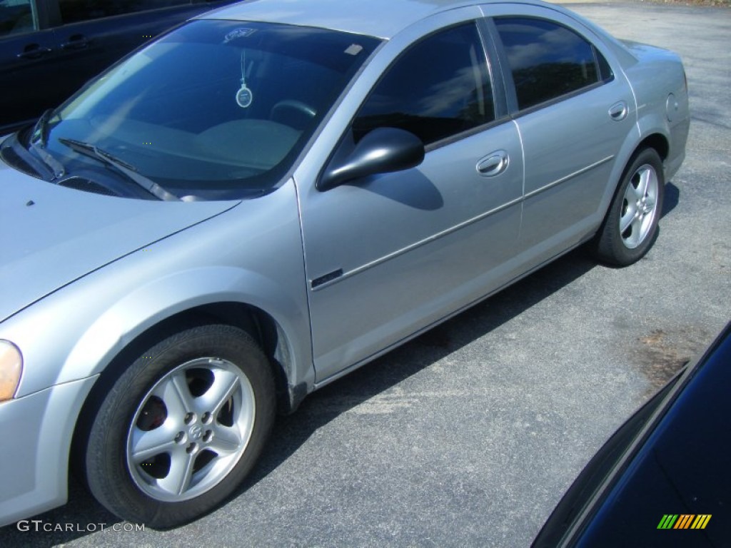 2006 Stratus SXT Sedan - Bright Silver Metallic / Dark Slate Grey photo #2