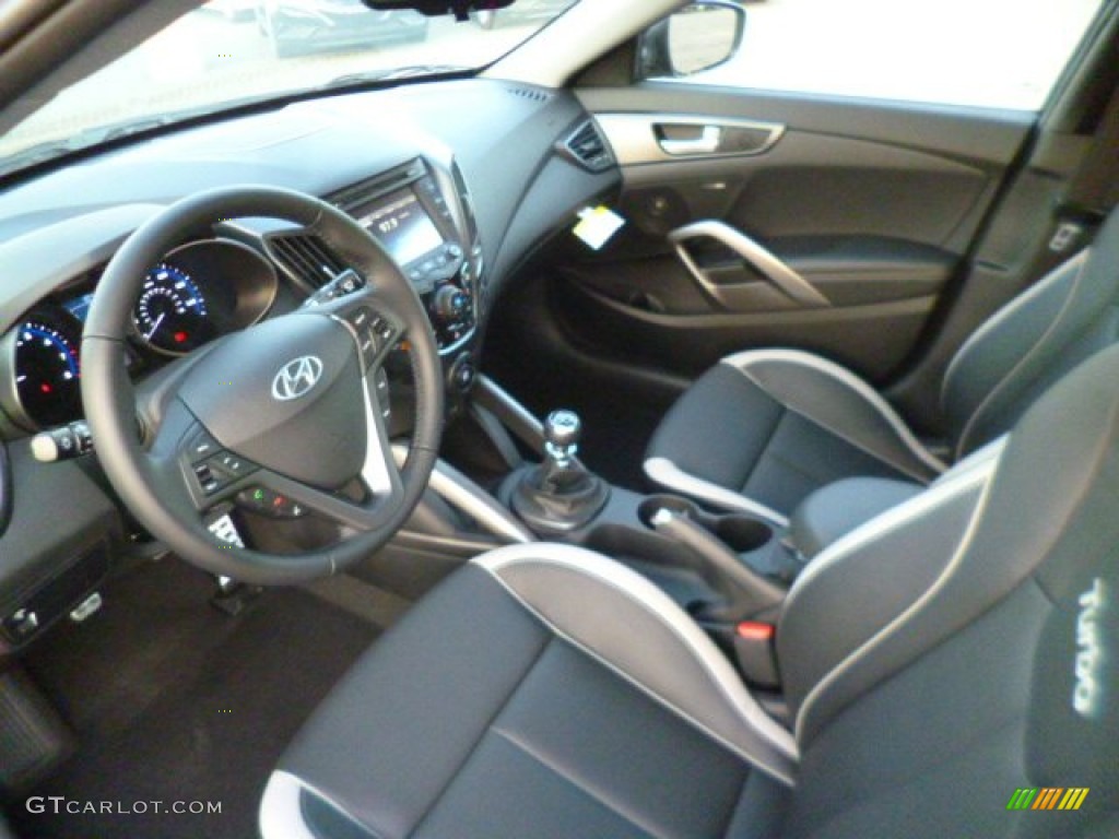 Black Interior 2015 Hyundai Veloster Turbo Photo #96981921