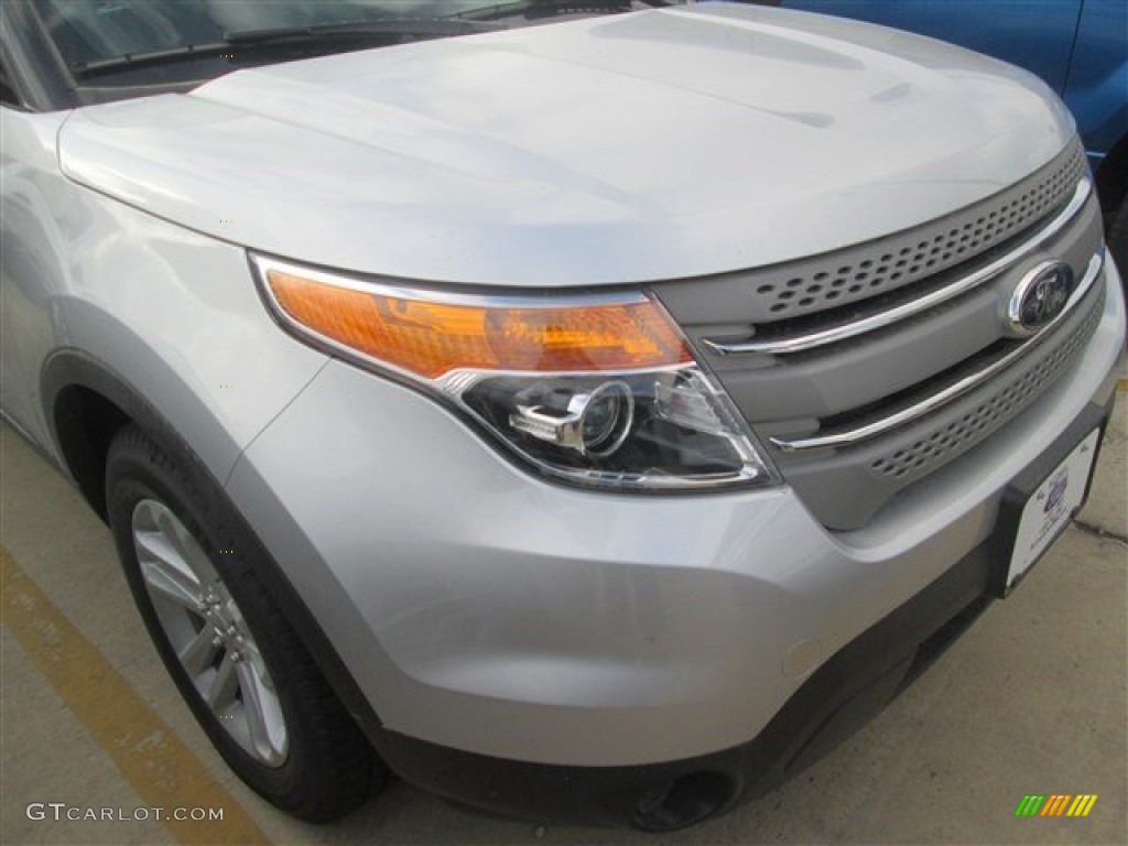 2015 Explorer FWD - Ingot Silver / Medium Light Stone photo #4