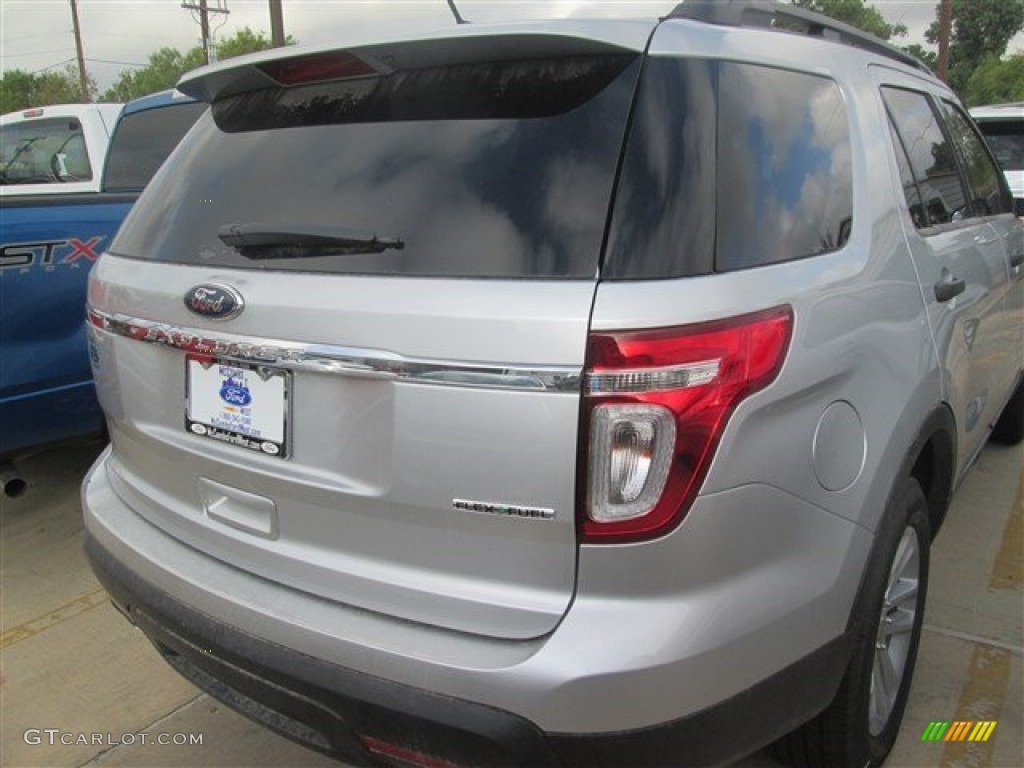 2015 Explorer FWD - Ingot Silver / Medium Light Stone photo #6
