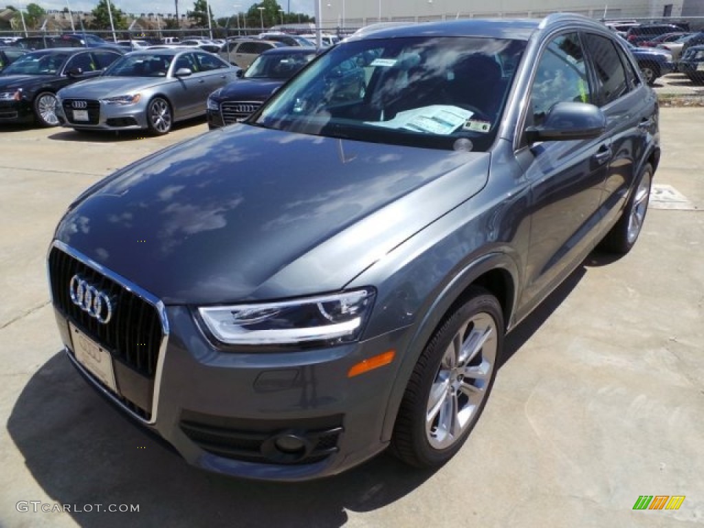 2015 Audi Q3 2.0 TFSI Premium Plus Exterior Photos