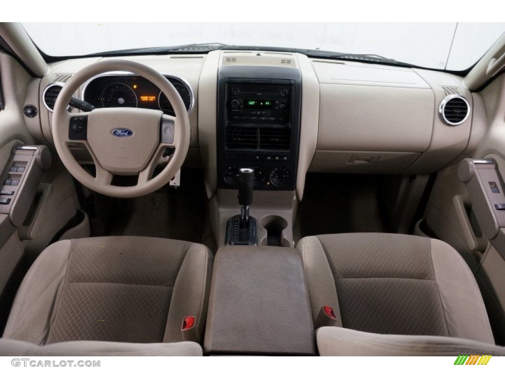 2006 Explorer XLS 4x4 - Silver Birch Metallic / Camel photo #20