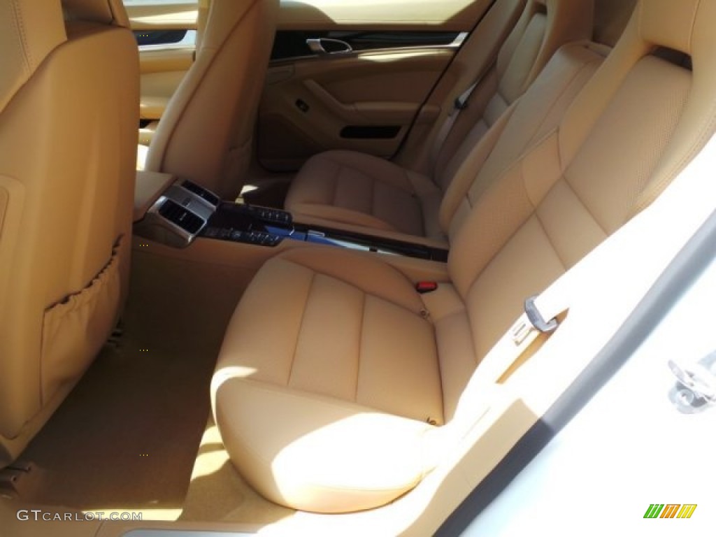 2015 Porsche Panamera S Rear Seat Photo #96989547