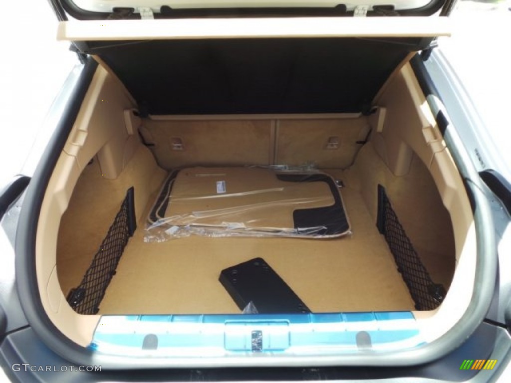 2015 Porsche Panamera S Trunk Photo #96989580