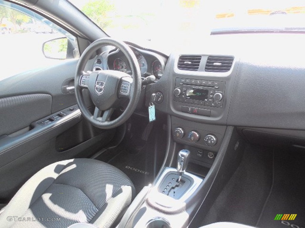 2014 Avenger SE - Billet Silver Metallic / Black photo #11