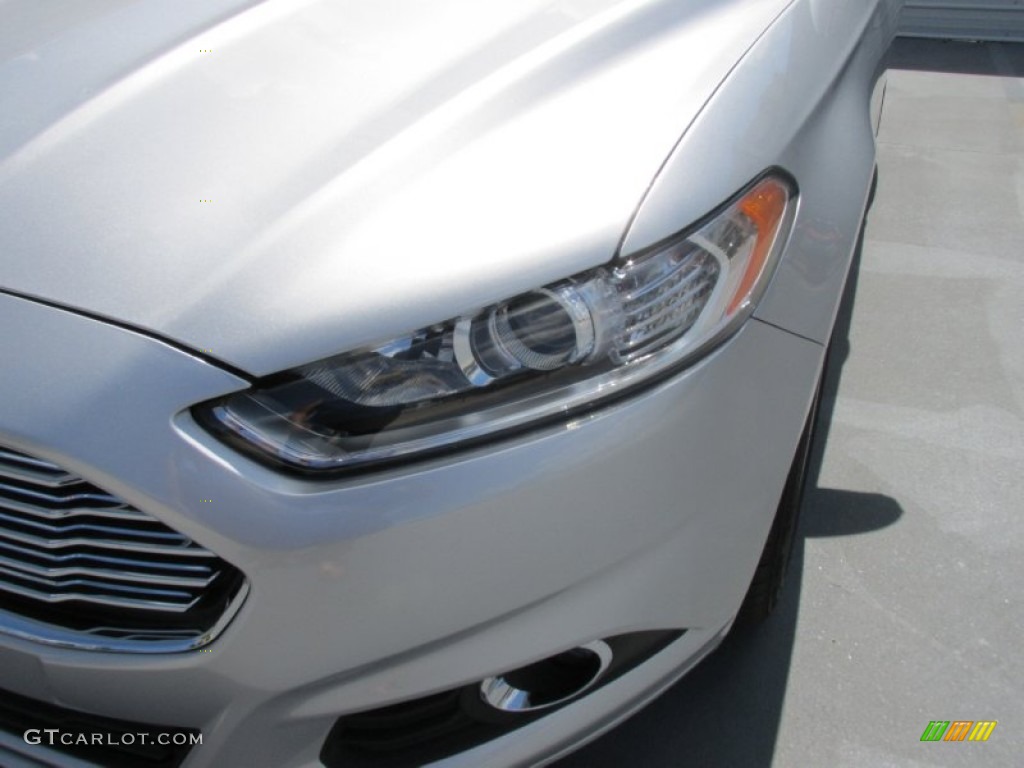 2015 Fusion SE - Ingot Silver Metallic / Charcoal Black photo #9