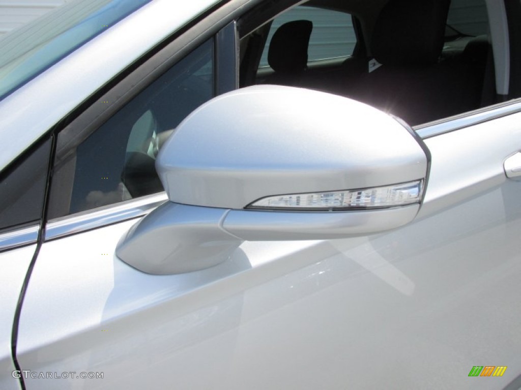 2015 Fusion SE - Ingot Silver Metallic / Charcoal Black photo #12