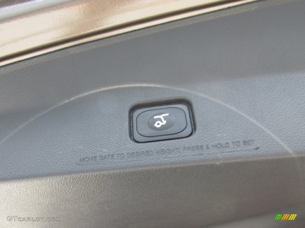 2015 Explorer XLT - Caribou / Charcoal Black photo #18