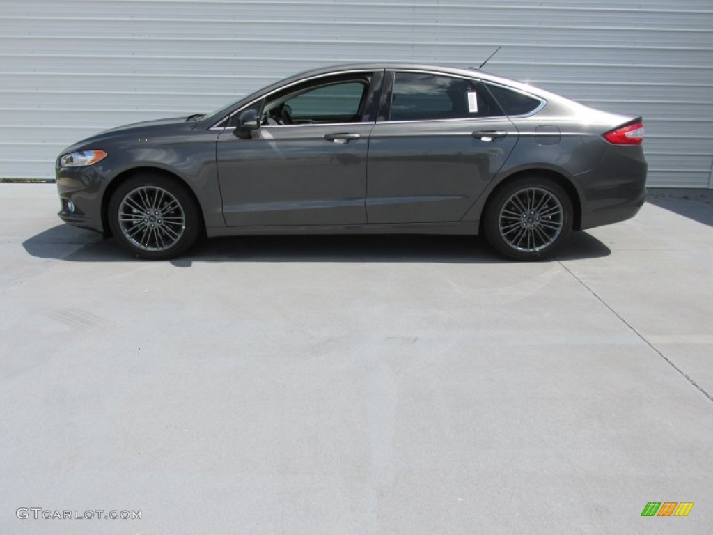 2015 Fusion SE - Magnetic Metallic / Charcoal Black photo #6