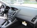 2014 Oxford White Ford Focus SE Hatchback  photo #17