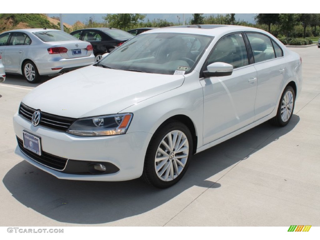 2014 Jetta SEL Sedan - Pure White / 2 Tone Cornsilk Beige/Black photo #3