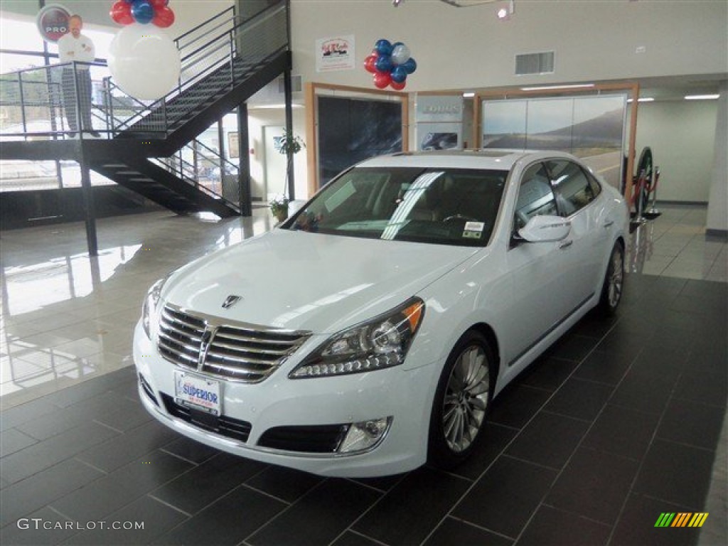 2015 Equus Signature - Casablanca White / Saddle photo #1