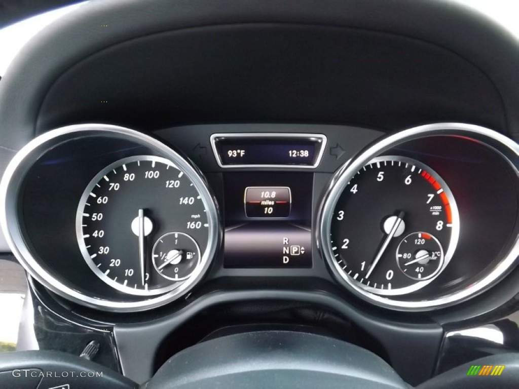 2015 Mercedes-Benz ML 400 4Matic Gauges Photos