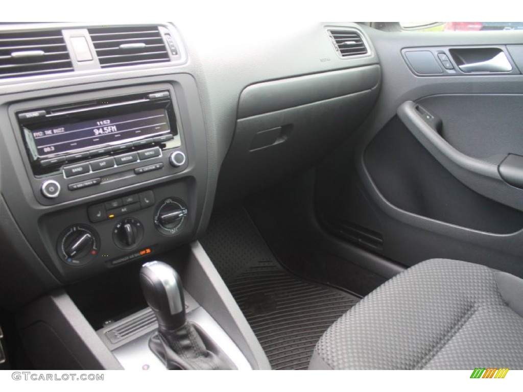 2014 Jetta TDI Sedan - Pure White / Titan Black photo #12