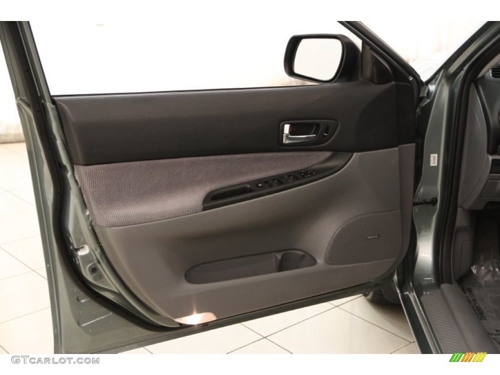 2004 Mazda MAZDA6 i Sedan Gray Door Panel Photo #97010703