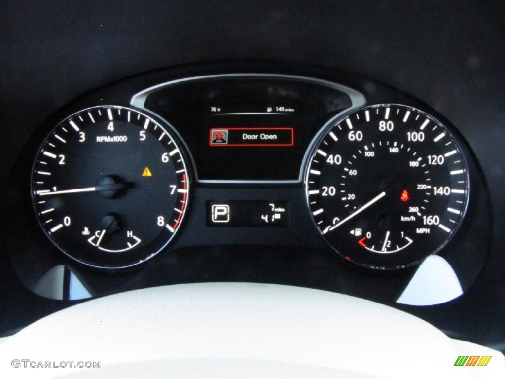 2015 Altima 2.5 S - Storm Blue / Beige photo #14