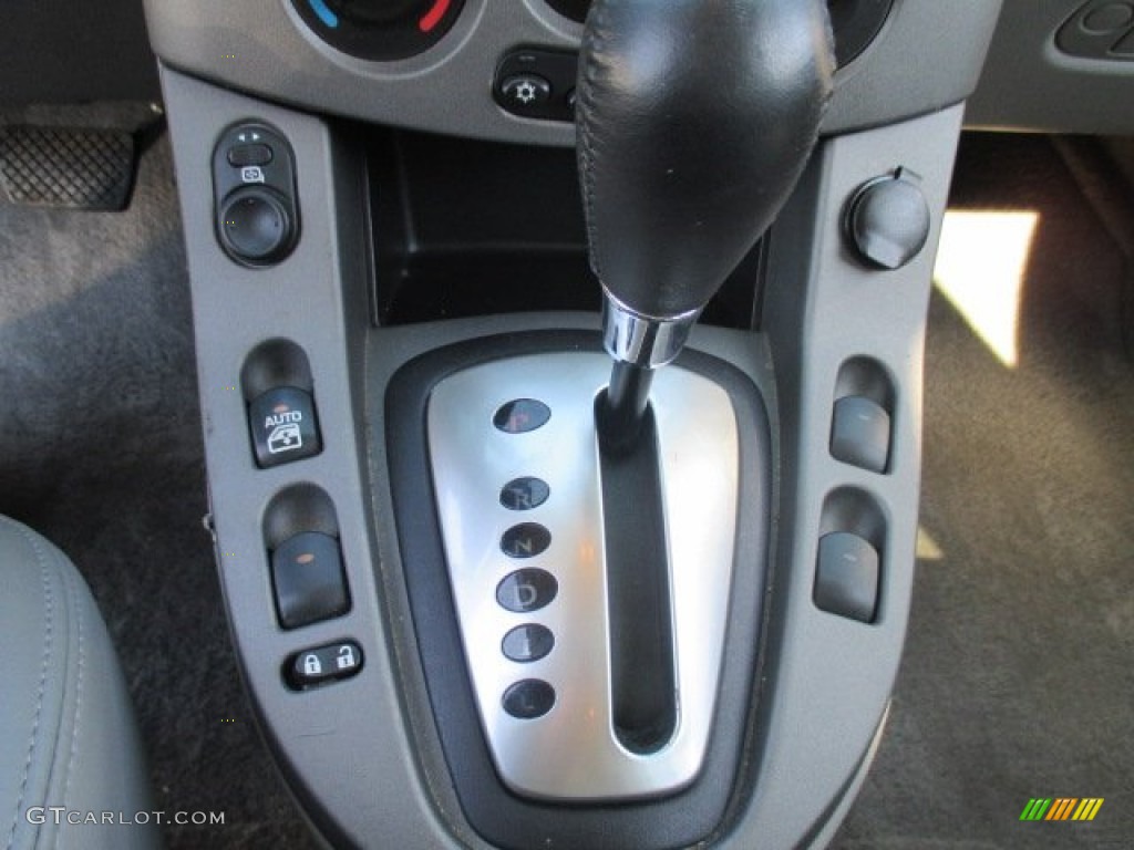 2005 VUE V6 AWD - Pacific Blue / Gray photo #30