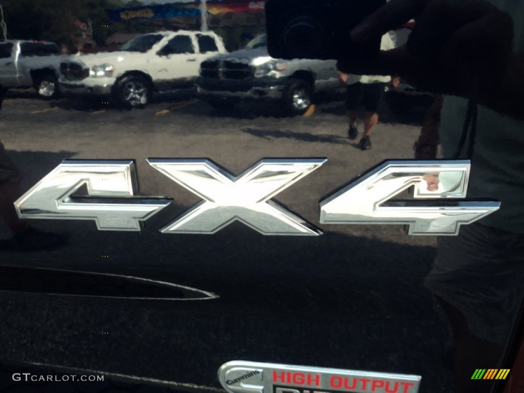 2012 Ram 2500 HD Laramie Crew Cab 4x4 - True Blue Pearl / Dark Slate photo #34