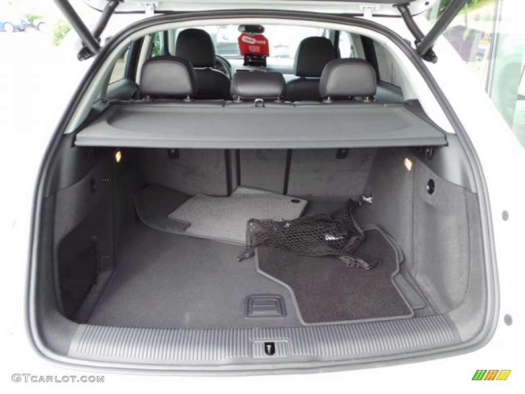 2015 Audi Q3 2.0 TFSI Premium Plus quattro Trunk Photo #97018917