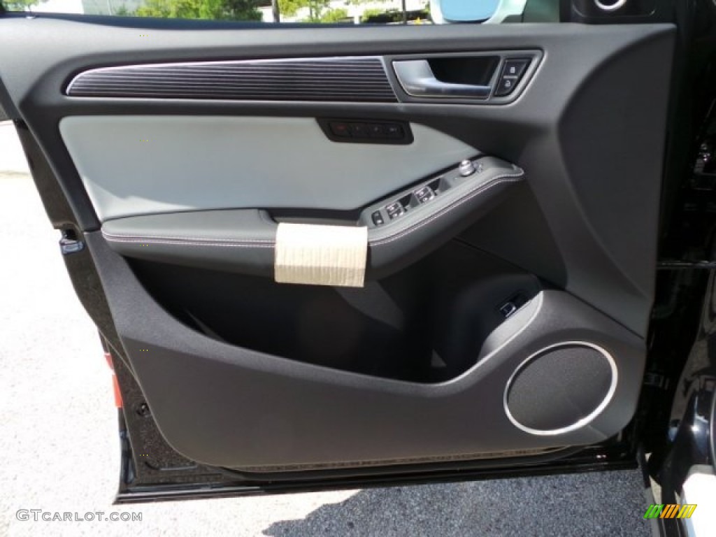 2015 Audi SQ5 Premium Plus 3.0 TFSI quattro Black/Lunar Silver Door Panel Photo #97020071