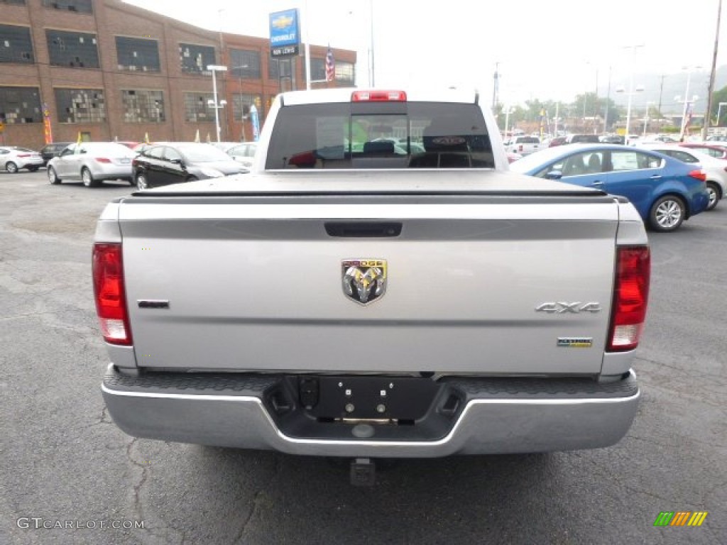 2012 Ram 1500 SLT Quad Cab 4x4 - Bright Silver Metallic / Dark Slate Gray/Medium Graystone photo #7