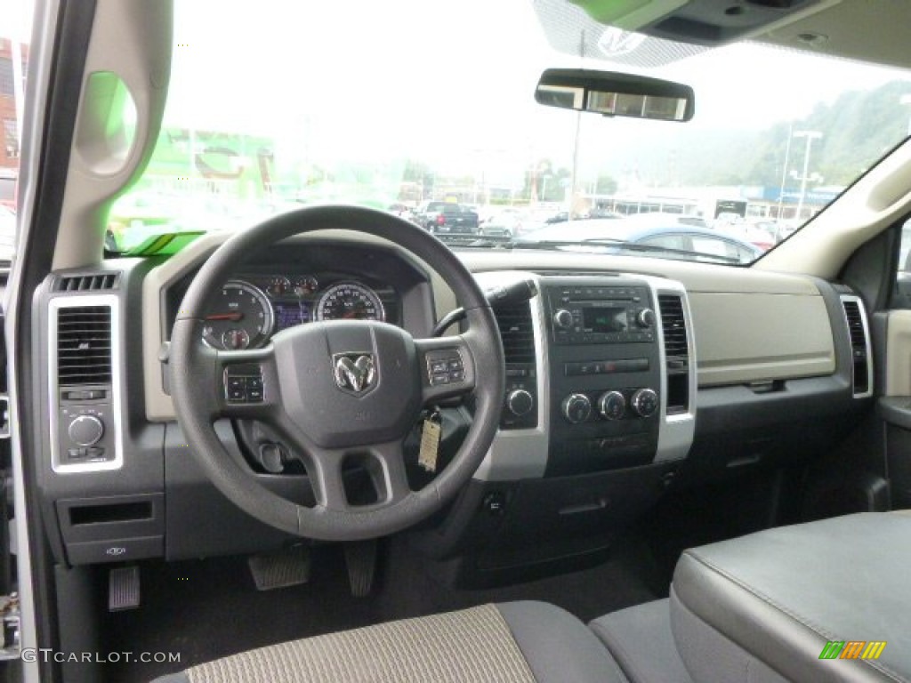 2012 Ram 1500 SLT Quad Cab 4x4 - Bright Silver Metallic / Dark Slate Gray/Medium Graystone photo #14