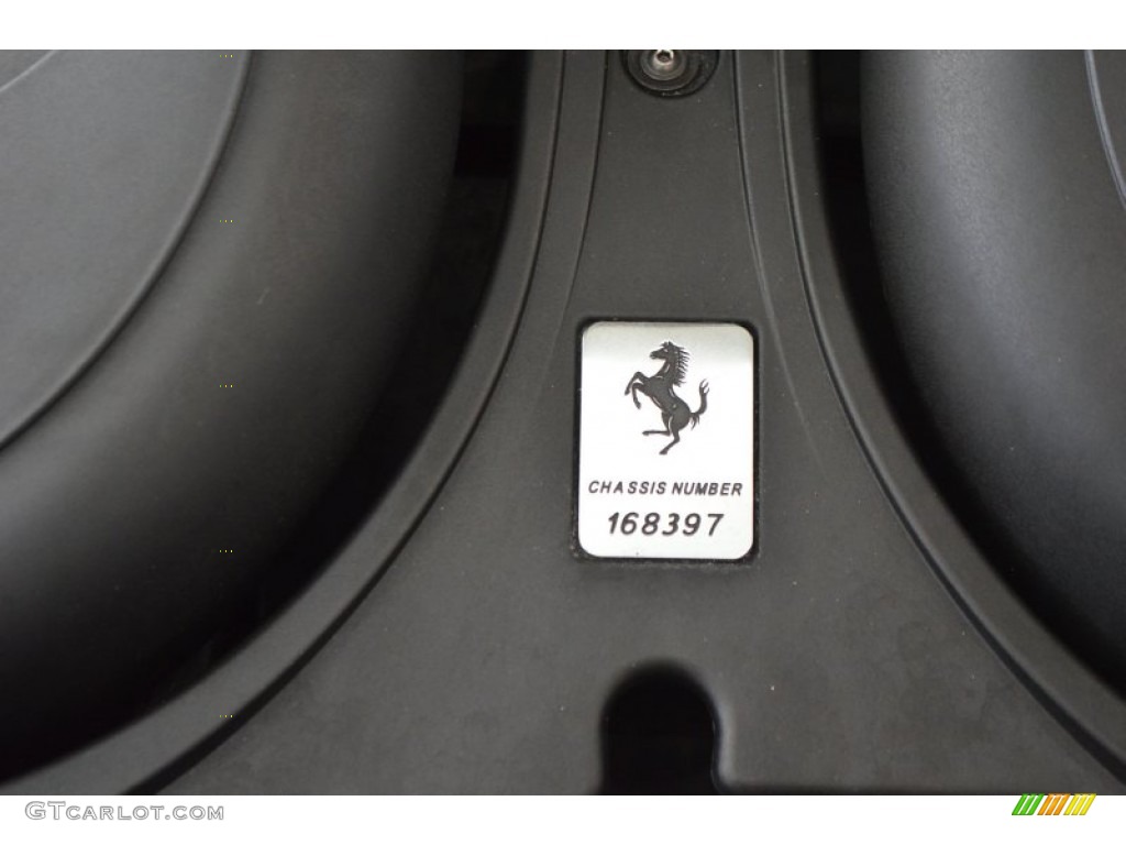 2010 Ferrari California Standard California Model Marks and Logos Photo #97028667