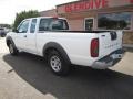Avalanche White - Frontier XE King Cab Photo No. 4
