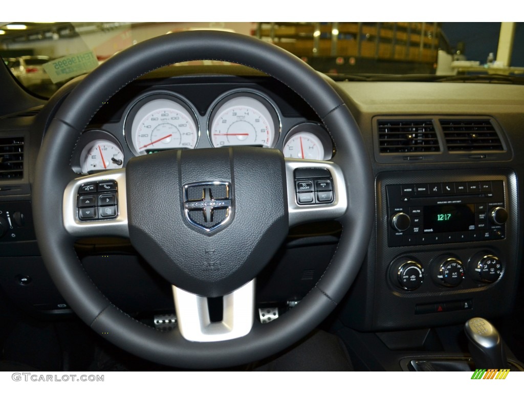 2014 Challenger R/T - Black / Dark Slate Gray photo #23