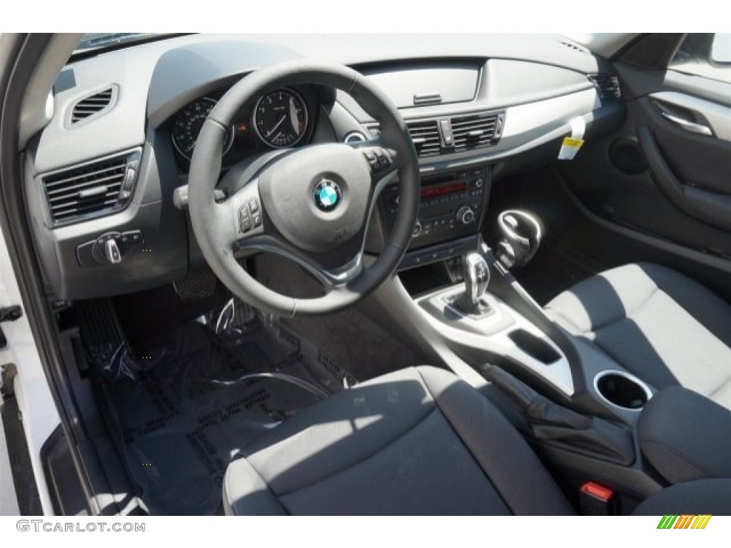 Black Interior 2015 BMW X1 sDrive28i Photo #97039941