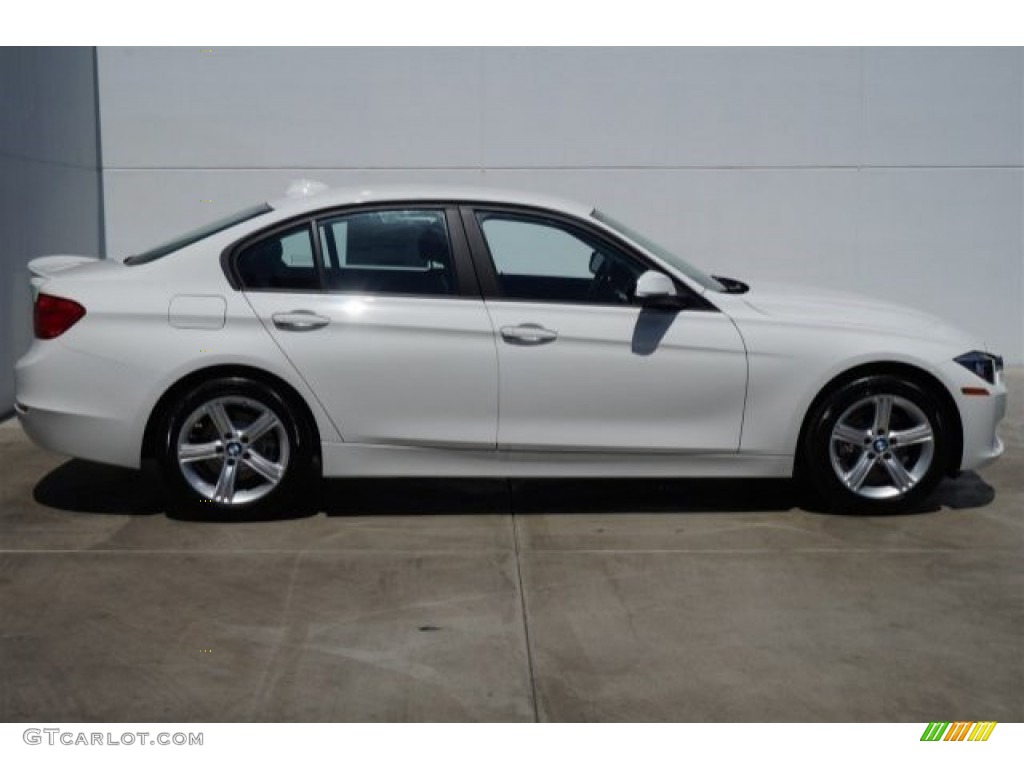 2015 3 Series 320i Sedan - Alpine White / Black photo #2