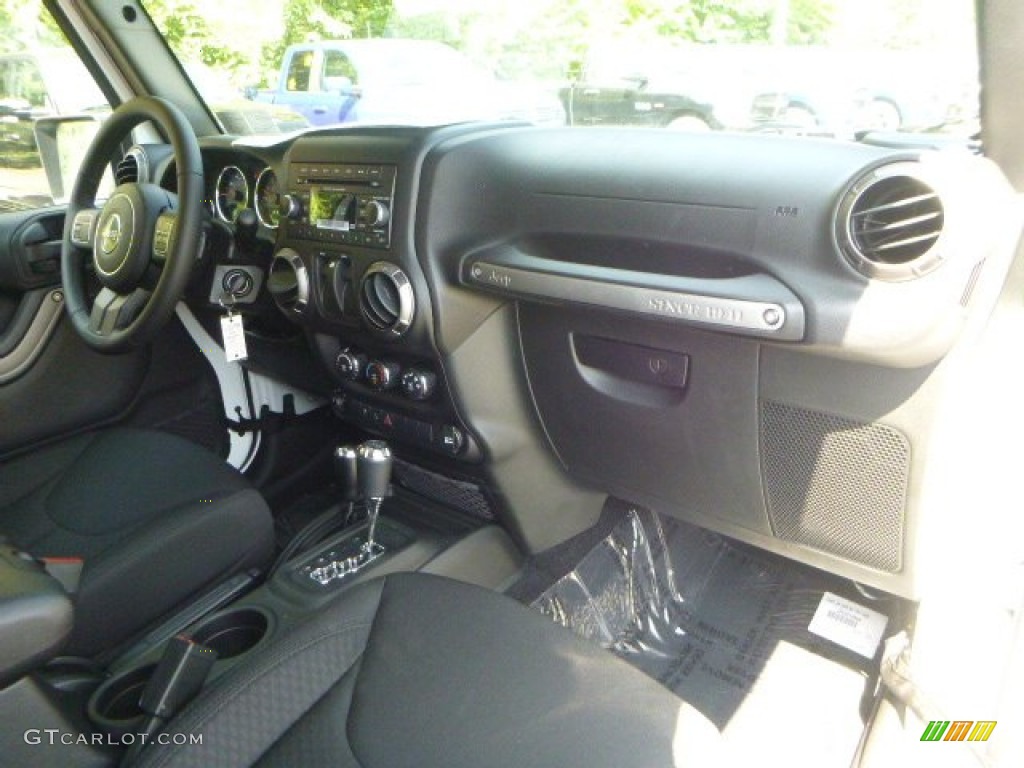 2015 Wrangler Sport S 4x4 - Bright White / Black photo #11