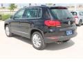 Deep Black Pearl - Tiguan SEL Photo No. 7