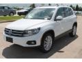 Pure White - Tiguan SE Photo No. 3