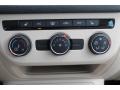 2015 Volkswagen Tiguan SE Controls