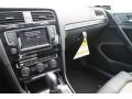 Black - Golf 4 Door 1.8T SEL Photo No. 13