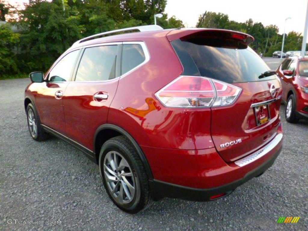 2014 Rogue SL AWD - Cayenne Red / Charcoal photo #5