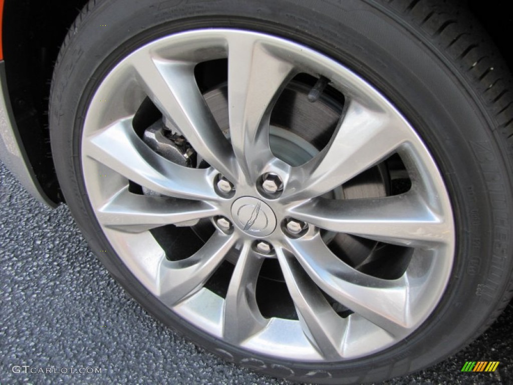 2015 Chrysler 200 S AWD Wheel Photos