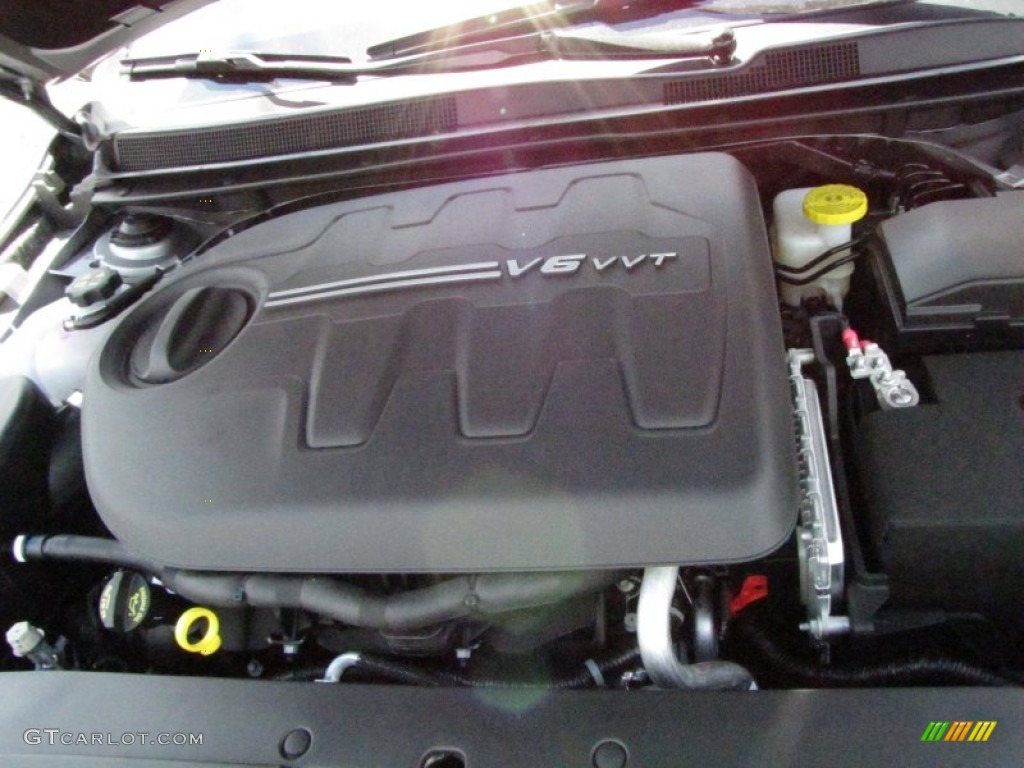 2015 Chrysler 200 S AWD Engine Photos