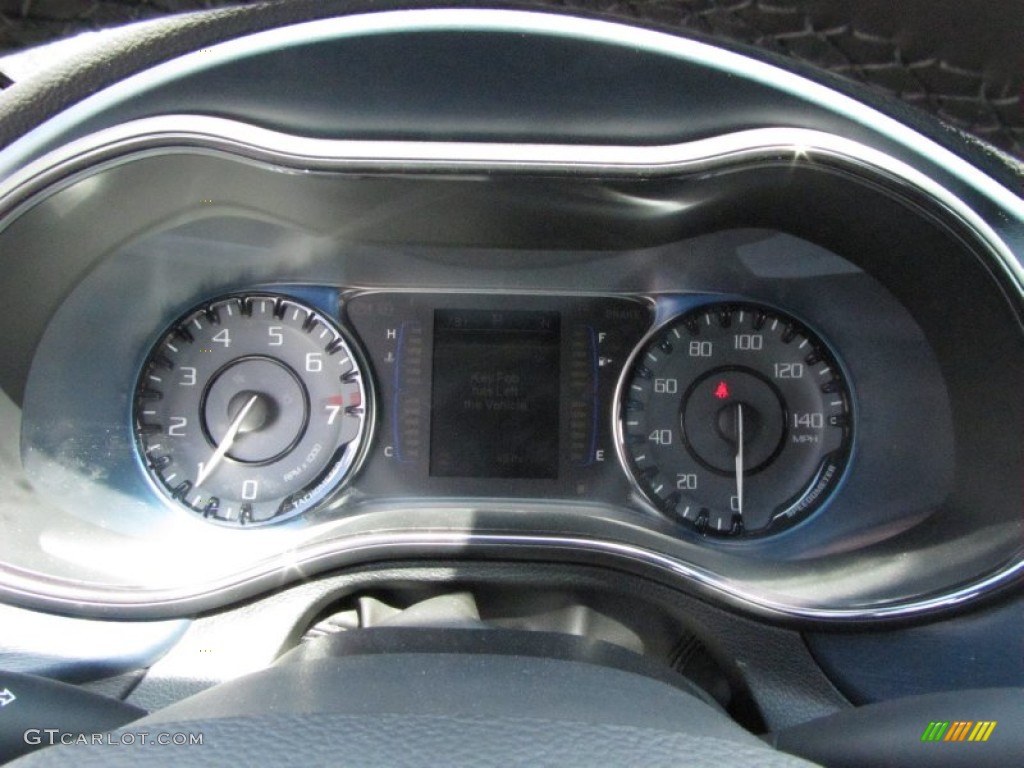 2015 Chrysler 200 S AWD Gauges Photos
